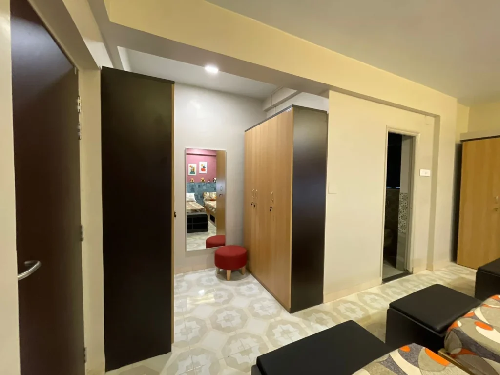 Vidyaniketan Hostel Karvenagr Room
